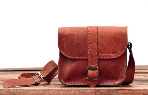 essentiel-naturel-sac-bandouliere-cuir-besace-sacoche-pochette-vintage-paul-marius-1