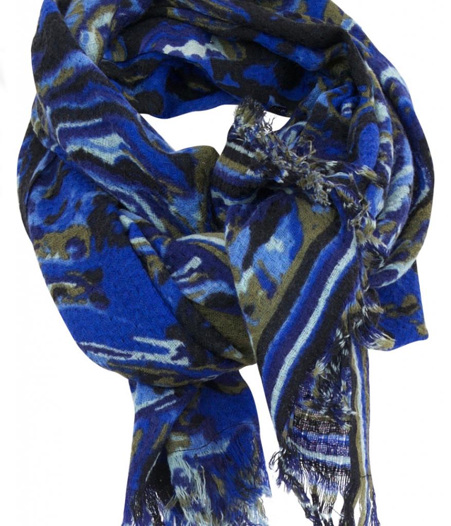 Ouahnoun-Presse-PETRUSSE-rare-bleu-1-120€-920x1073